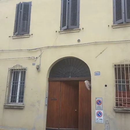 Carlo Mayr Apartment Ferrara