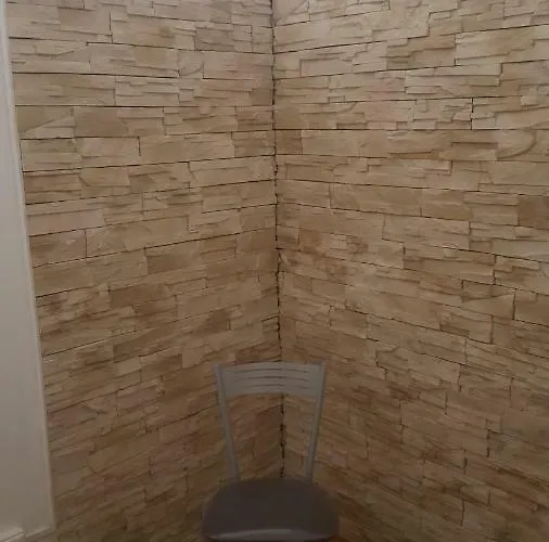 Carlo Mayr Apartament Ferrara